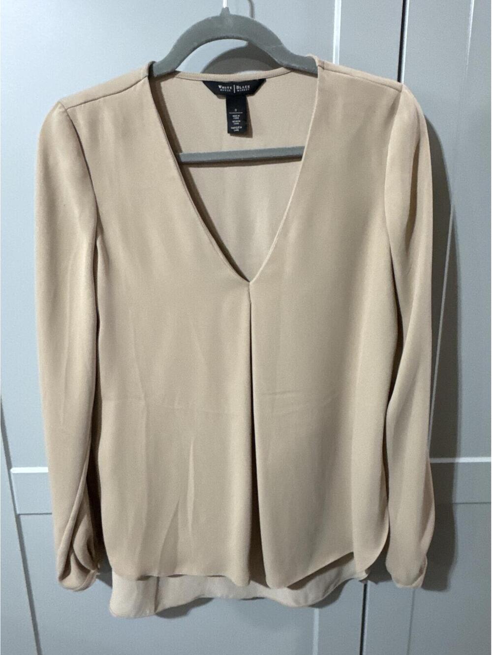 Chic Beige V-Neck Blouse by White House Black Market - Size 0